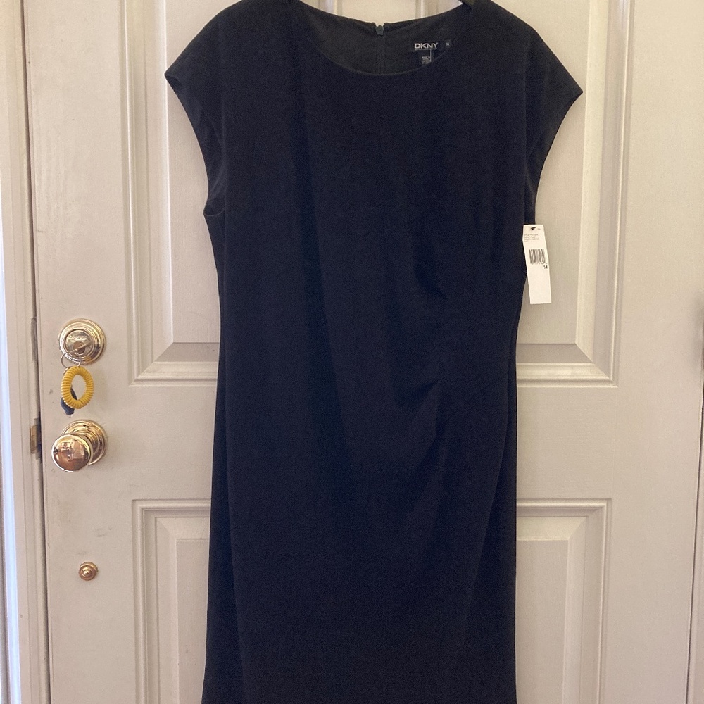 DKNY Simply Elegant Black Dress/Softly Gathered Front/ZIPBack/Size 14/NWT!